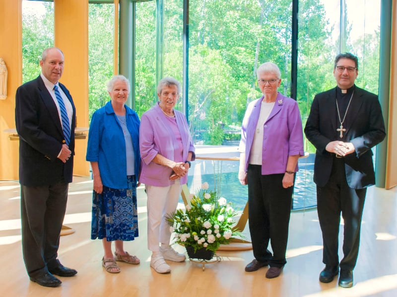 John Mulhall [Archdiocese of Toronto] Sister Mary Anne McCarthy, Sister Pat Boucher, Sister Georgette Gregory, Archbishop Francis Leo in the Chapel at Invermara